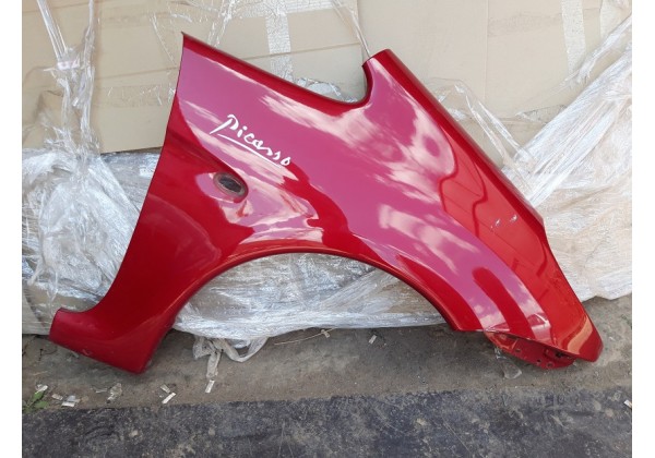 Крило переднє праве Citroen Xsara Picasso, 7841R9